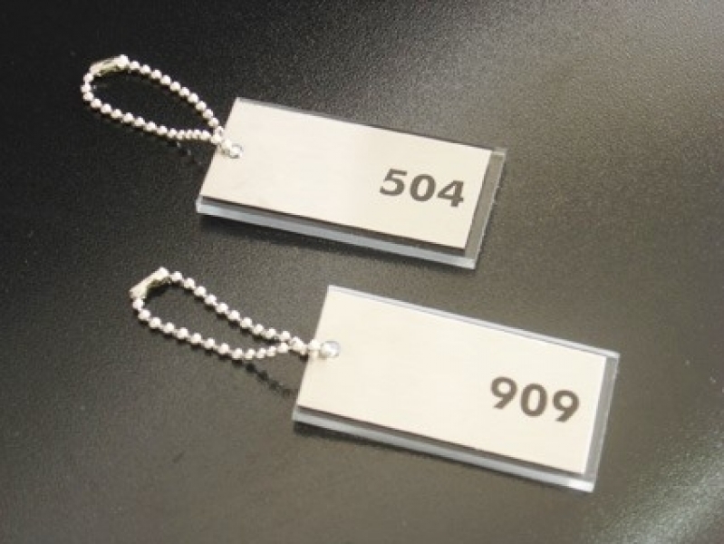 Onde Comprar Brinde de Acrílico Branco em Itupeva - Brinde de Acrílico Display Onde Comprar Brinde de Acrílico Branco em Itupeva - Brinde de Acrílico Display