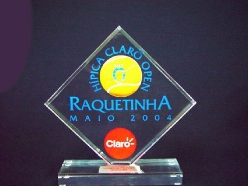 Quanto Custa Troféu de Formatura de Acrílico Transparente Itaquaquecetuba - Troféu de Acrílico 3D Quanto Custa Troféu de Formatura de Acrílico Transparente Itaquaquecetuba - Troféu de Acrílico 3D