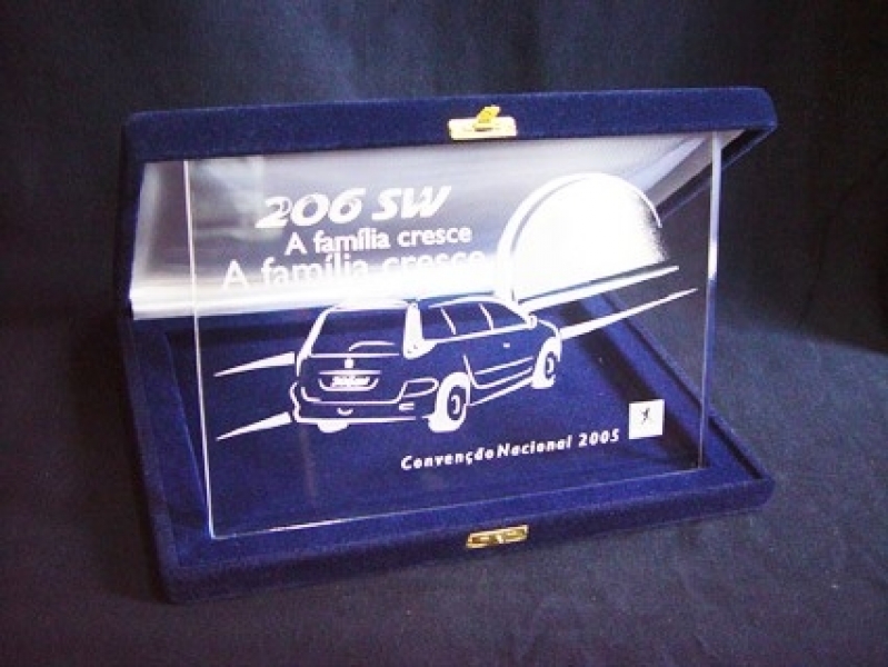 Troféu em Acrílico para Personalizar na Camaçari - Troféu de Acrílico para Personalizar Troféu em Acrílico para Personalizar na Camaçari - Troféu de Acrílico para Personalizar