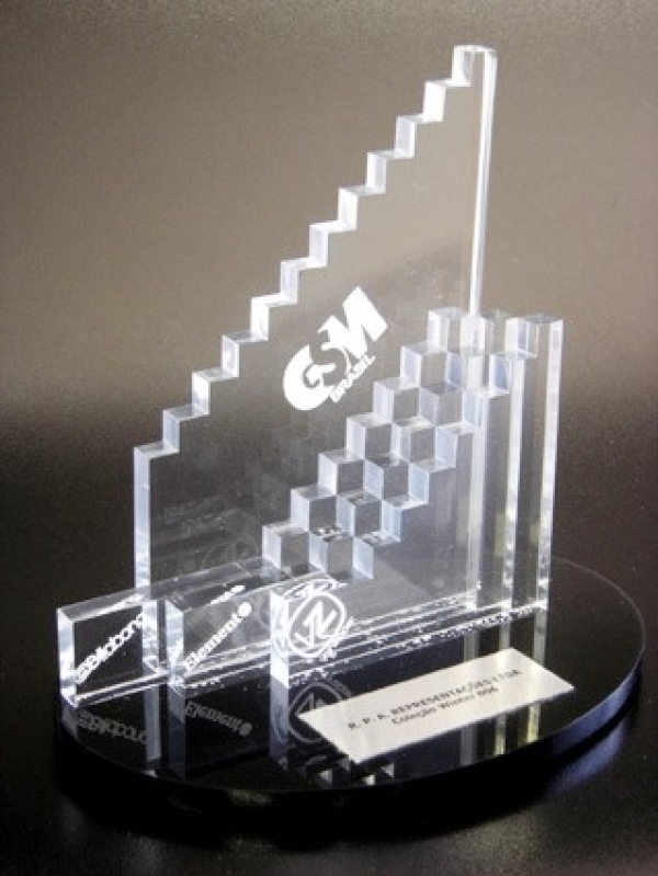 Troféu Esportivo em Acrílico sob Medida em Madureira - Troféu de Acrílico para Personalizar Troféu Esportivo em Acrílico sob Medida em Madureira - Troféu de Acrílico para Personalizar