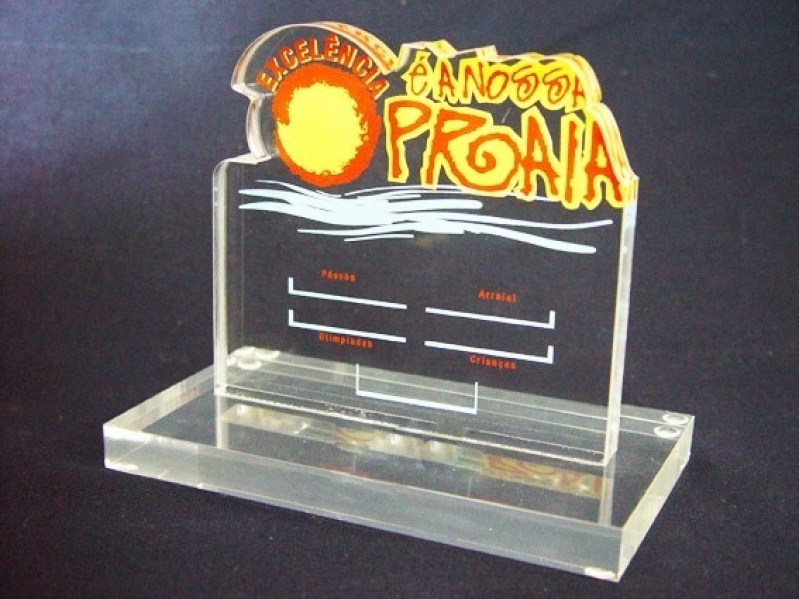 Troféu Esportivo Transparente em Acrílicos em Curitiba - Troféu de Acrílico para Personalizar Troféu Esportivo Transparente em Acrílicos em Curitiba - Troféu de Acrílico para Personalizar