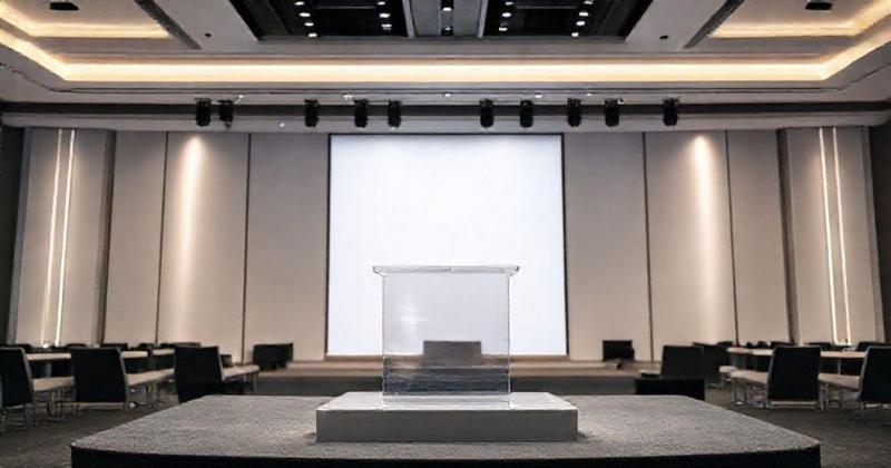 Principais benefícios dos púlpitos de acrílico para eventos modernos