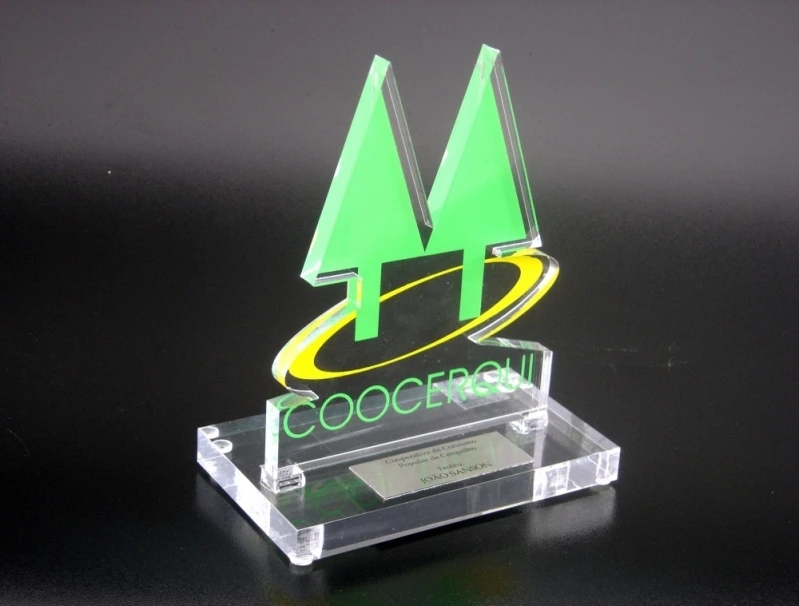 brinde de chaveiro em acrílico